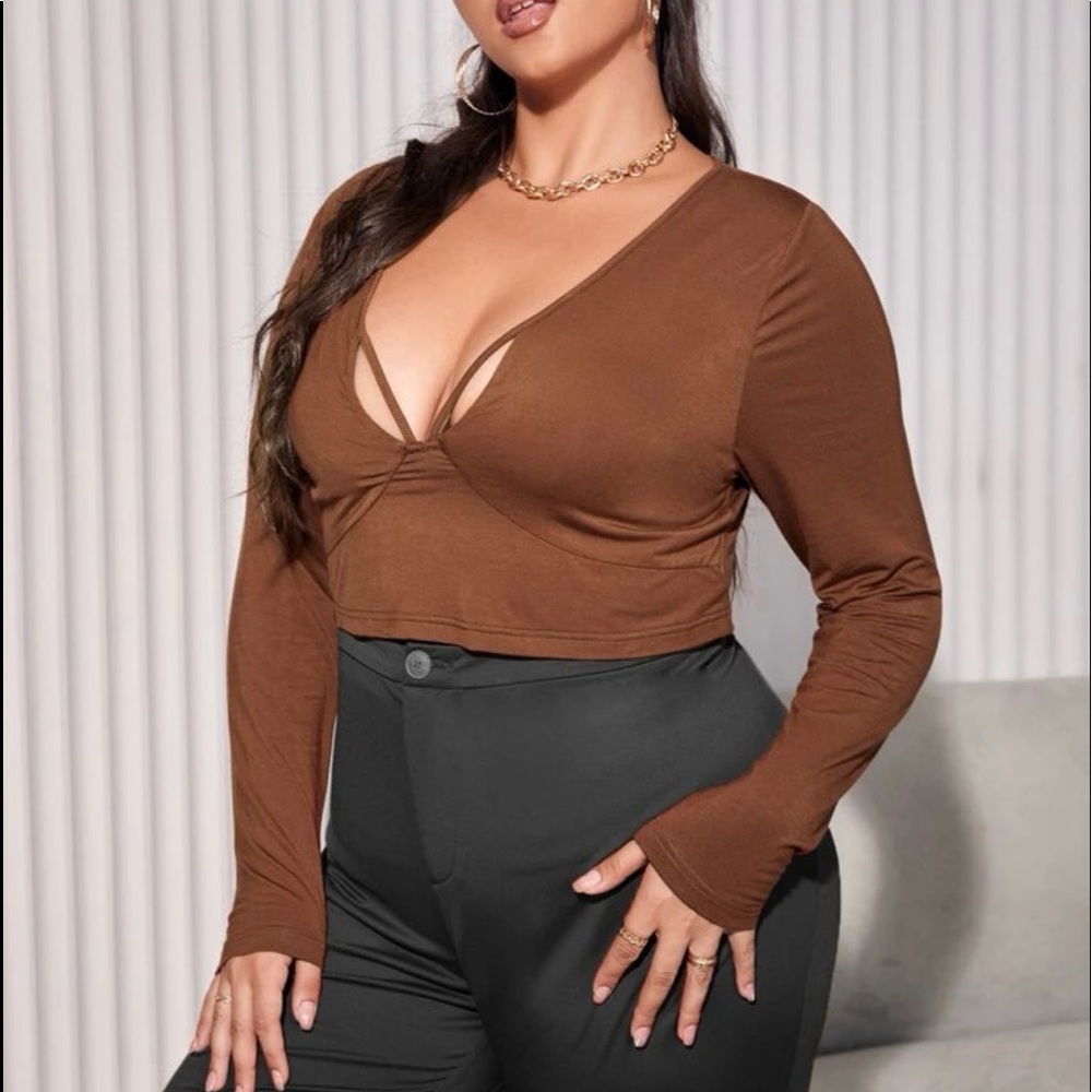 plus crop top